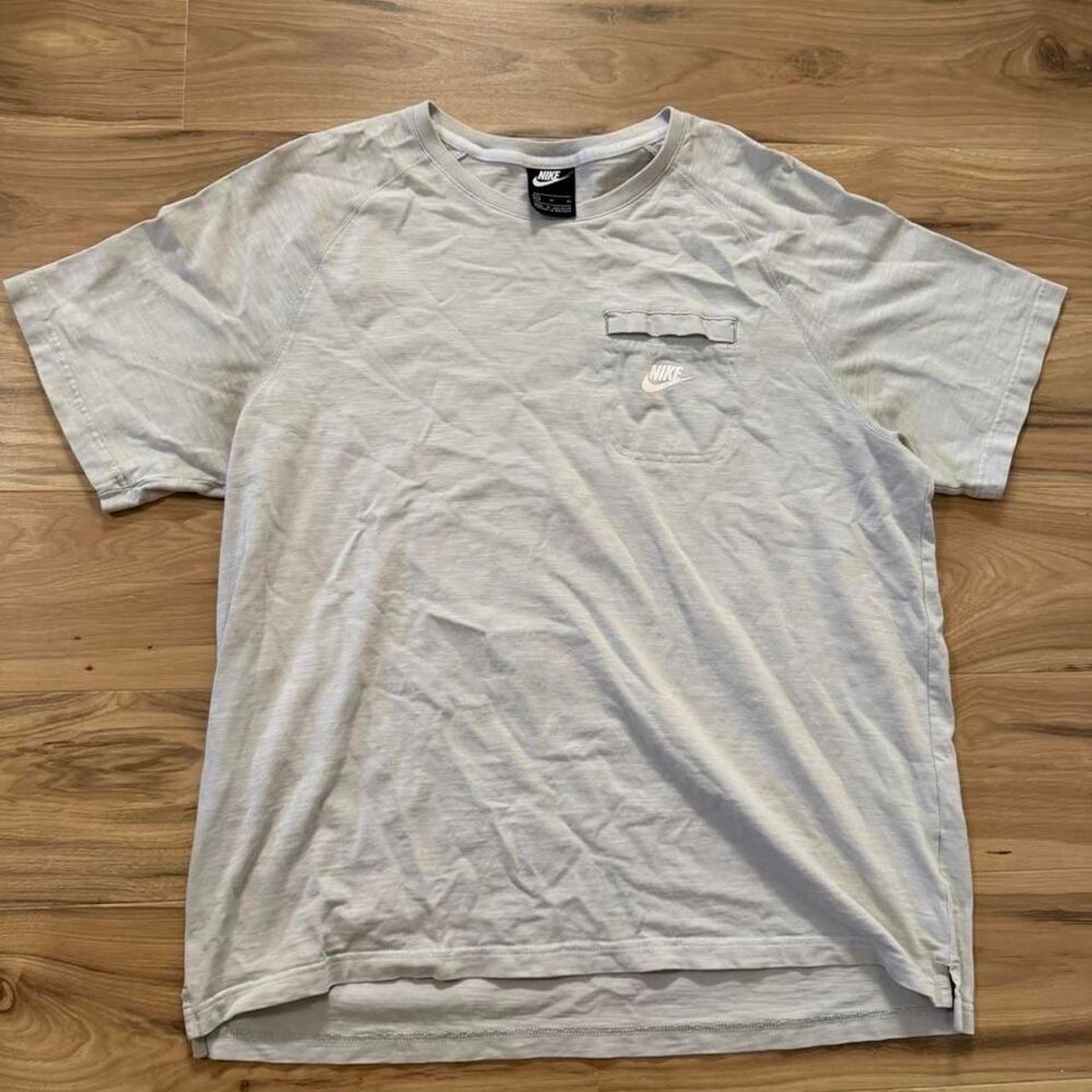 Nike sportswear y2K skater style pocket tee baggy fit size XL